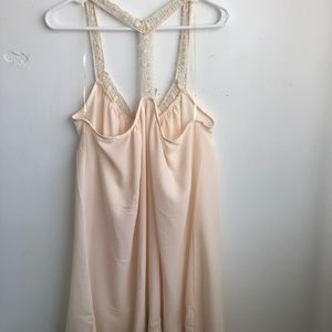 Green pea white dress